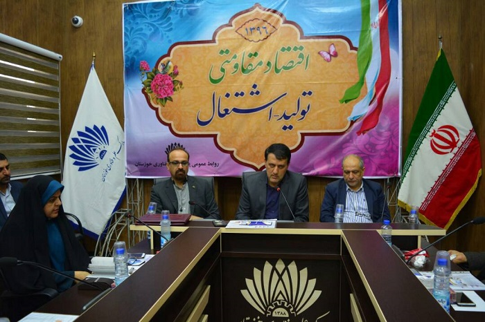 دکتر یوسفی: راهکار برون رفت از معضل بیکاری، سرمایه گذاری در جهت توسعه شرکت های دانش بنیان در خوزستان است/ توسعه شرکت های دانش بنیان و پارک های علم و فناوری از شاخص های اقتصاد مقاومتی است
