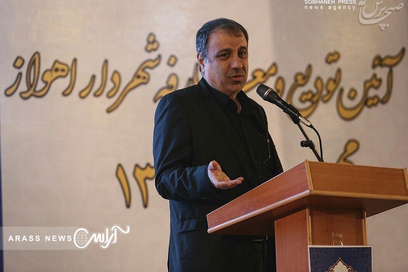 سید خلف موسوی: :چهارسال مورد همجه بیشترین تهمت ها و تخریب قرار گرفتم /دولت مدیریت کامل شهرها را به شهرداران واگذار کند