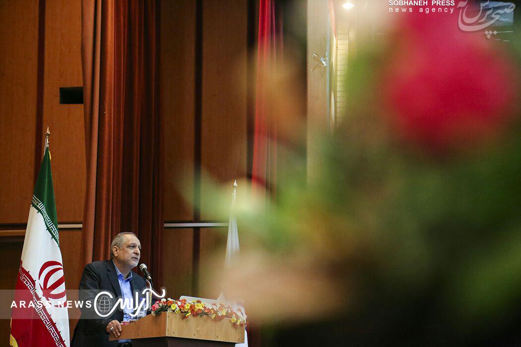 تجویز یک نسخه واحد برای رفع مشکلات بهداشتی و درمانی برای تمام استان ها صحیح نیست /خوزستان در بخش سخت افزاری در حوزه درمان با مشکلات جدی مواجه است