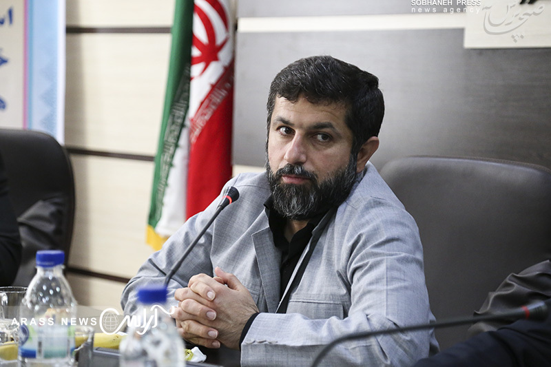 گزارش تصویری/ دیدار استاندار خوزستان با مدیرکل دامپزشکی و مجموعه آن