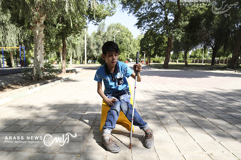 گزارش تصویری : روز جهانی عصای سفید در قاب تصویر