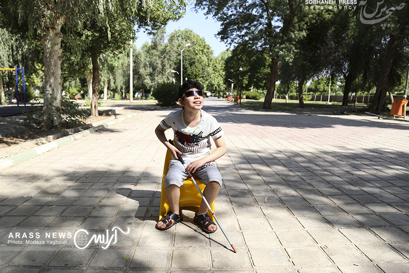 گزارش تصویری : روز جهانی عصای سفید در قاب تصویر