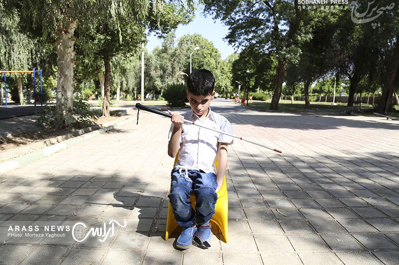 گزارش تصویری : روز جهانی عصای سفید در قاب تصویر