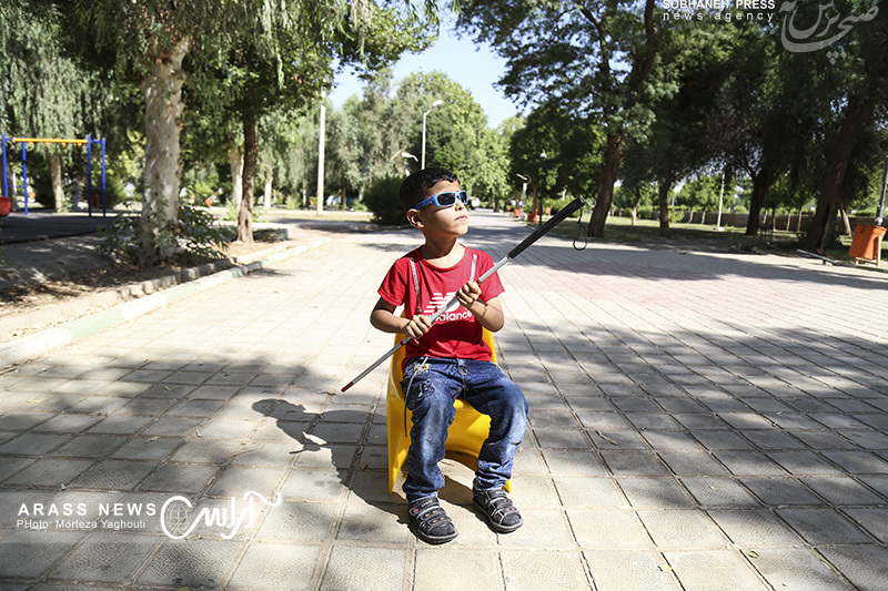 گزارش تصویری : روز جهانی عصای سفید در قاب تصویر