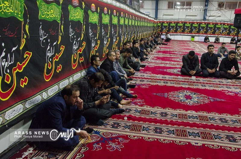 حاشیه های تصویری شب های محرم مجلس عزاداری سید و سالار شهیدان حضرت اباعبدالله الحسین (ع) هیئت شهید بهنام محمدی با حضور استاندار خوزستان