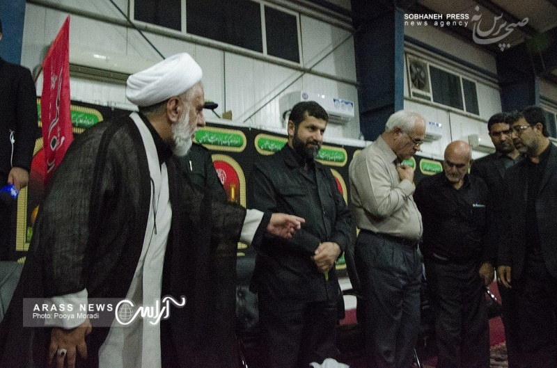 حاشیه های تصویری شب های محرم مجلس عزاداری سید و سالار شهیدان حضرت اباعبدالله الحسین (ع) هیئت شهید بهنام محمدی با حضور استاندار خوزستان