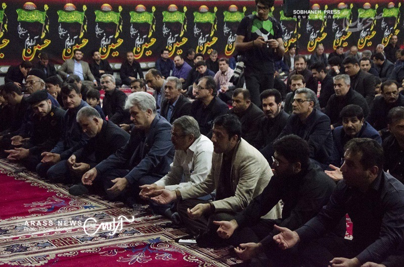 حاشیه های تصویری شب های محرم مجلس عزاداری سید و سالار شهیدان حضرت اباعبدالله الحسین (ع) هیئت شهید بهنام محمدی با حضور استاندار خوزستان