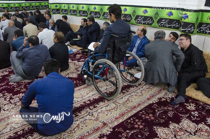 حاشیه های تصویری نشست بررسی مشکلات بخش رغیوه شهرستان هفتکل با حضور استاندار خوزستان و نماینده مردم مسجدسلیمان ،لالی ،اندیکا و هفتکل در مجلس شورای اسلامی