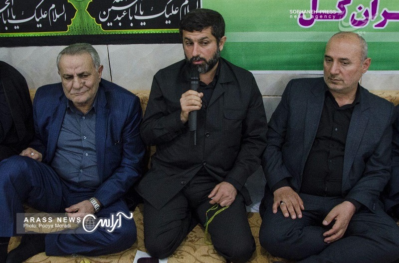 حاشیه های تصویری نشست بررسی مشکلات بخش رغیوه شهرستان هفتکل با حضور استاندار خوزستان و نماینده مردم مسجدسلیمان ،لالی ،اندیکا و هفتکل در مجلس شورای اسلامی