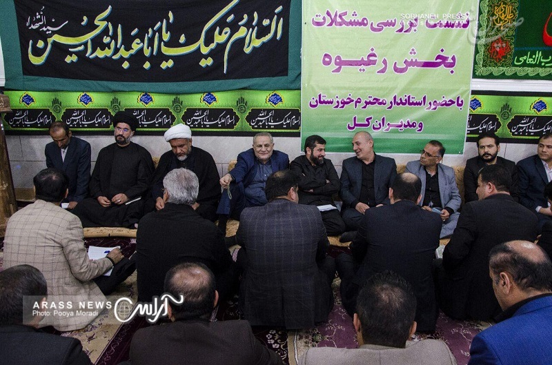 حاشیه های تصویری نشست بررسی مشکلات بخش رغیوه شهرستان هفتکل با حضور استاندار خوزستان و نماینده مردم مسجدسلیمان ،لالی ،اندیکا و هفتکل در مجلس شورای اسلامی