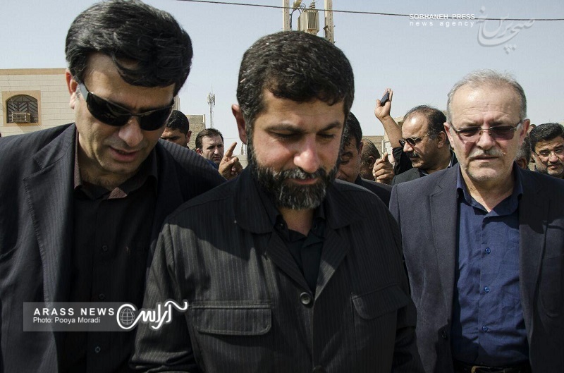 بازدید استاندار خوزستان ، شهردار کلانشهر اهواز ،رییس و اعضای شورای شهر از کوی مهدیس اهواز و برگزاری نشست بررسی مشکلات آن به روایت تصویر