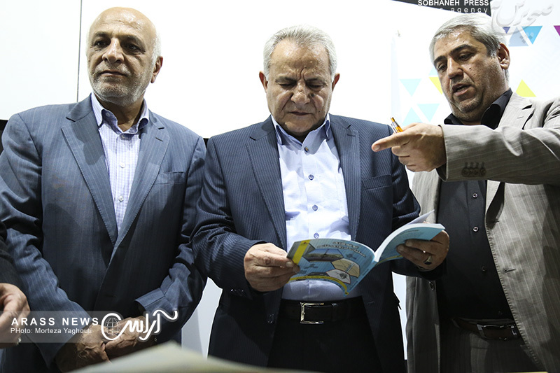 گزارش تصویری / نشست خبری مدیر عامل و دیگر مدیران مناطق نفت خیز جنوب در نهمین نمایشگاه تخصصی ساخت داخل تجهیزات صنعت نفت خوزستان