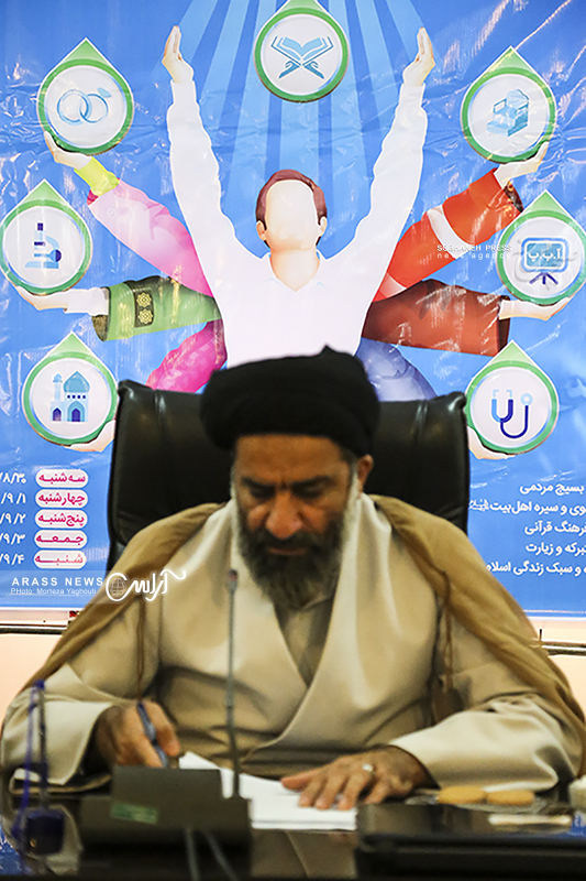 گزارش تصویری / نشست خبری مدیر کل  اوقاف و امور خیریه استان خوزستان با اصحاب رسانه