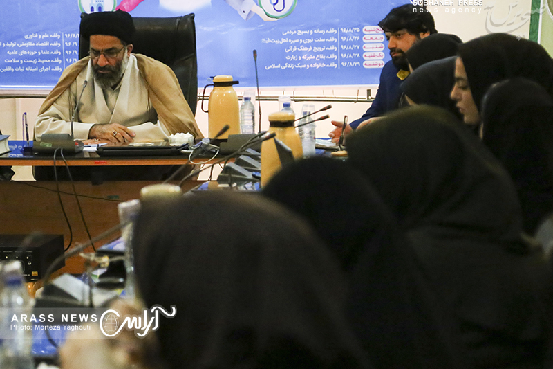 گزارش تصویری / نشست خبری مدیر کل  اوقاف و امور خیریه استان خوزستان با اصحاب رسانه