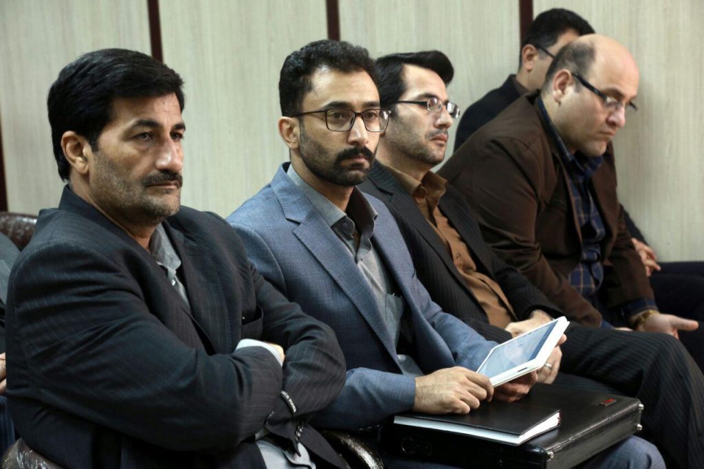 اعتراض مدنی به انتخاب «اردکانیان»در کابینه دوازدهم+تصاویر اعتراض مدنی به انتخاب «اردکانیان»در کابینه دوازدهم+تصاویر