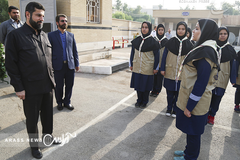 گزارش تصویری / بازدید استاندار از هنرستان دخترانه حضرت آمنه و نواختن زنگ پدافند غیر عامل