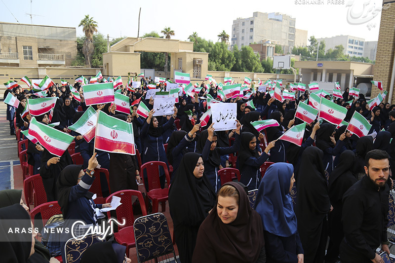 گزارش تصویری / بازدید استاندار از هنرستان دخترانه حضرت آمنه و نواختن زنگ پدافند غیر عامل