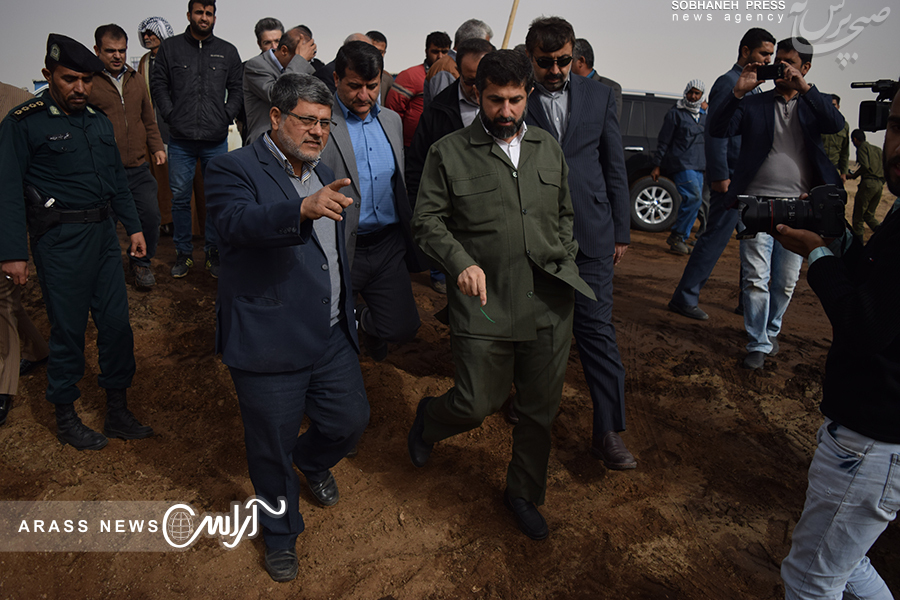 گزارش تصویری آراس از آغاز عملیات مالچ پاشی شنزارهای خوزستان