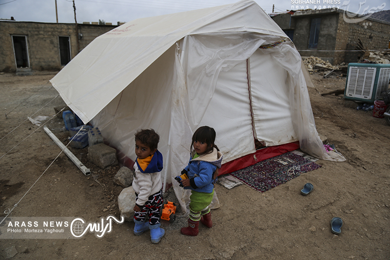 فاجعه تلخ زلزله کرمانشاه  روستای کوئیک حسن، سرپل ذهاب یک ماه پس از وقوع آن به روایت عکاس آراس +تصاویر
