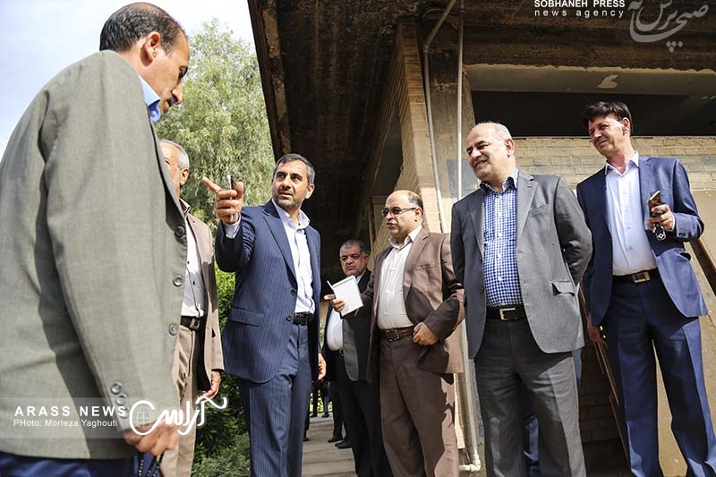 گزارش تصویری / مراسم انعقاد تفاهم نامه و کلنگ زنی پروژه توسعه،نوسازی و بهسازی دانشکده فنی و حرفه ای دانشگاه شهیدچمران اهواز به روایت تصویر