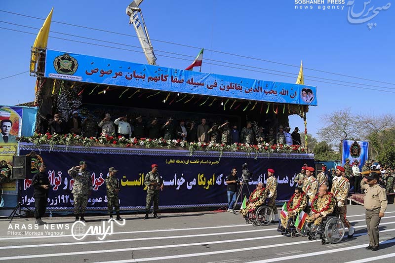 گزارش تصویری / مراسم رژه روز ارتش در اهواز