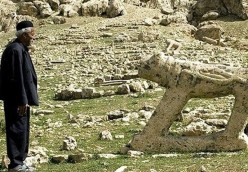 خوزستان| آغاز مرمت شیرهای سنگی گورستان تاریخی شهسوار ایذه
