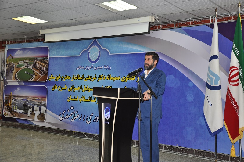در خوزستان با مساله کمیت و کیفیت آب شرب روبه رو هستیم