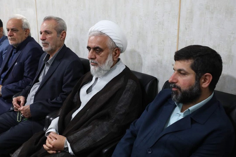 حضور دکتر شریعتی در محفل انس با قرآن هیئت شهید بهنام محمدی