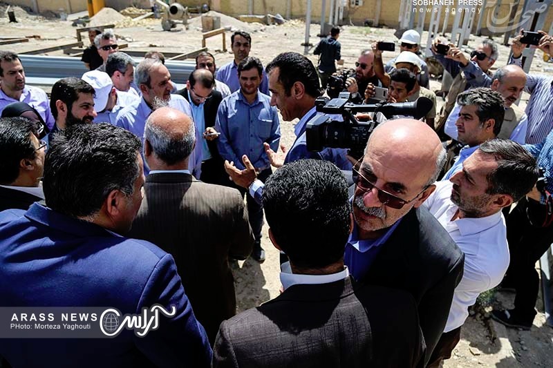 بازدید استاندار خوزستان از کوی مهدیس