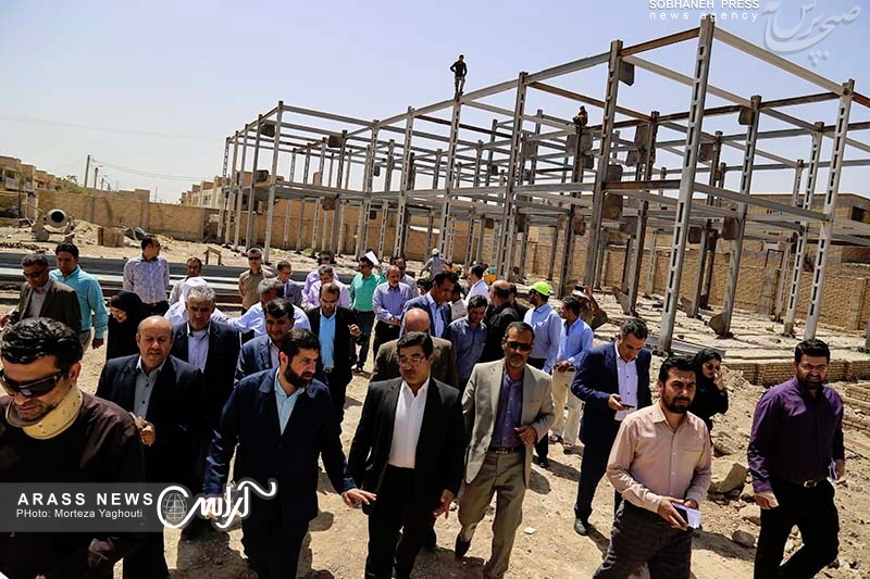 بازدید استاندار خوزستان از کوی مهدیس