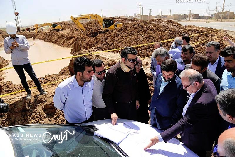 بازدید استاندار خوزستان از کوی مهدیس
