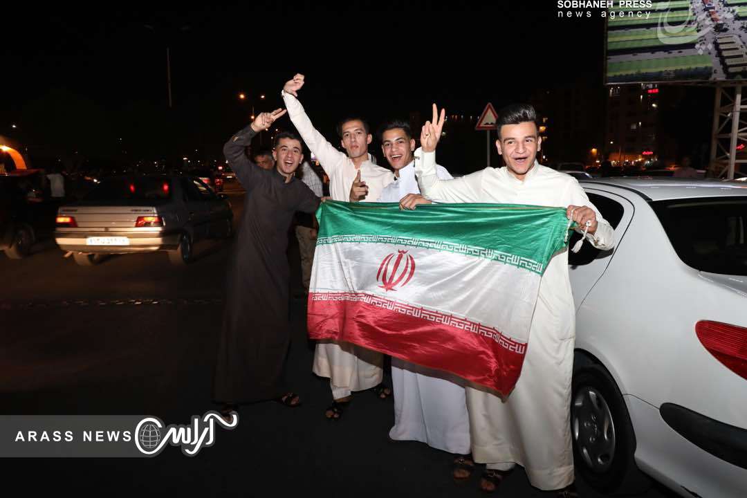 شادی شهروندان اهوازی در پی پیروزی تیم ملی کشورمان مقابل مراکش