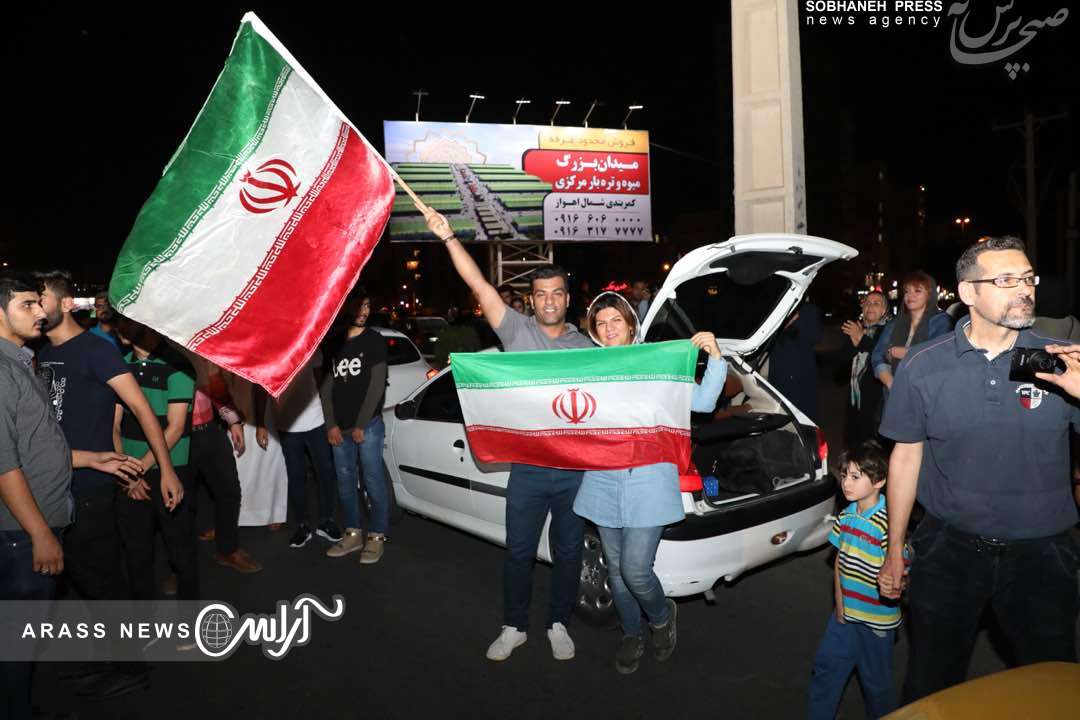 شادی شهروندان اهوازی در پی پیروزی تیم ملی کشورمان مقابل مراکش