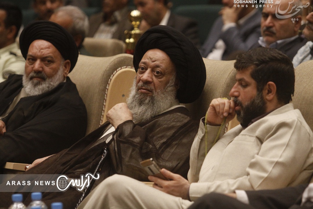 دیدگاه های کارشناسان در نهال کاری و مرطوب سازی کانون های ریزگرد لحاظ شده است