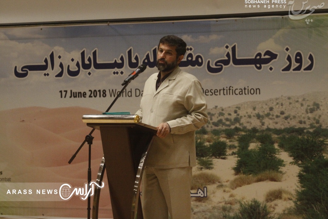دیدگاه های کارشناسان در نهال کاری و مرطوب سازی کانون های ریزگرد لحاظ شده است