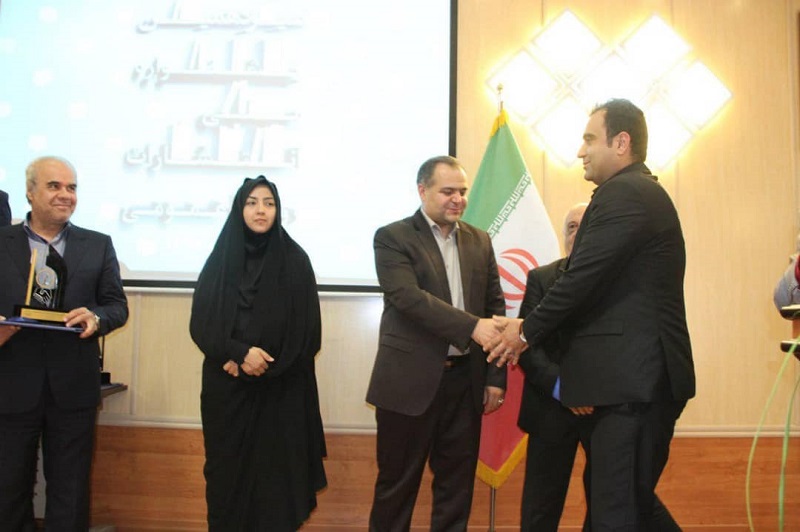 روابط عمومی شرکت فولاد اکسین خوزستان موفق به کسب دو جایزه در سیزدهمین جشنواره ملی انتشارات روابط عمومی شد.