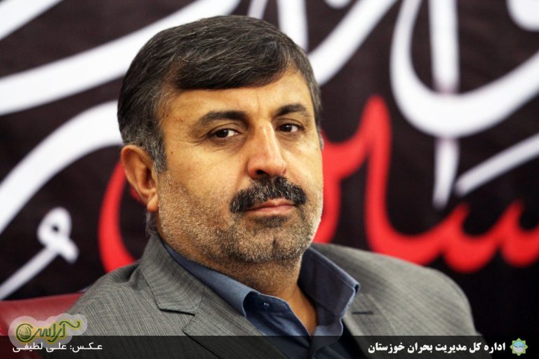 آبفا و شهرداری اهواز  نسبت به لایروبی فاضلاب ها و جمع آوری آب های سطحی اقدام کنند