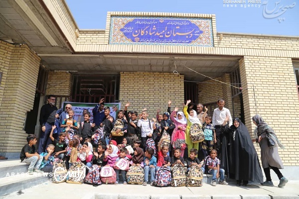 آیین بهره برداری از مدرسه خیری سه کلاسه در روستای دیمه کوچک شادگان