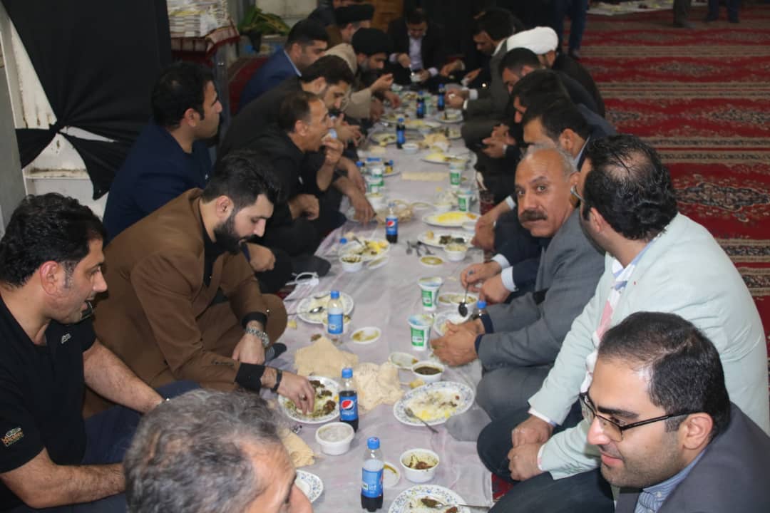 بختیاری های مومن و انقلابی هرشب درمدرسه عشق و فضیلت امام حسین (ع) توشه های معنوی برمی چینند