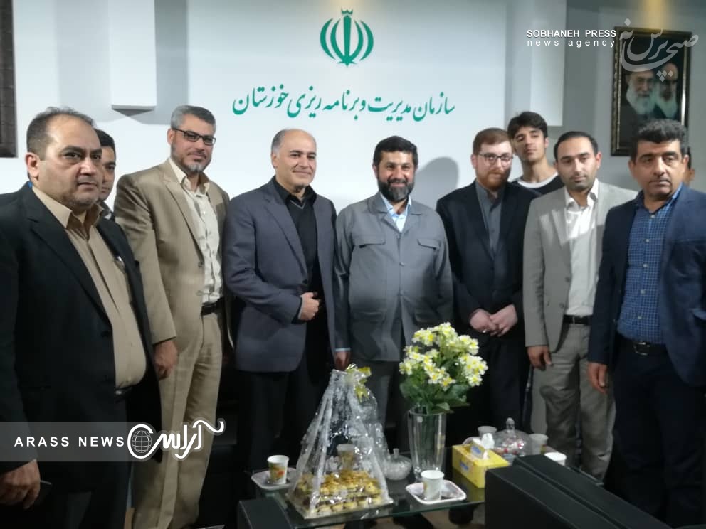 گزارش تصویری/هشتمین نمایشگاه توانمندی های صنعتی، تولیدی و خدمات فنی، مهندسی استان خوزستان با حضور آیت الله جزایری نماینده ولی فقیه در استان خوزستان و غلامرضا شریعتی استاندار افتتاح شد