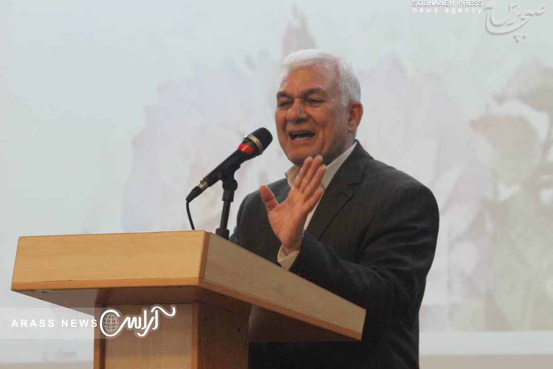 تجلیل از 740 دانش آموز دانشجو ممتاز تحت پوشش انجمن خیریه 14 معصوم (ع) اهواز