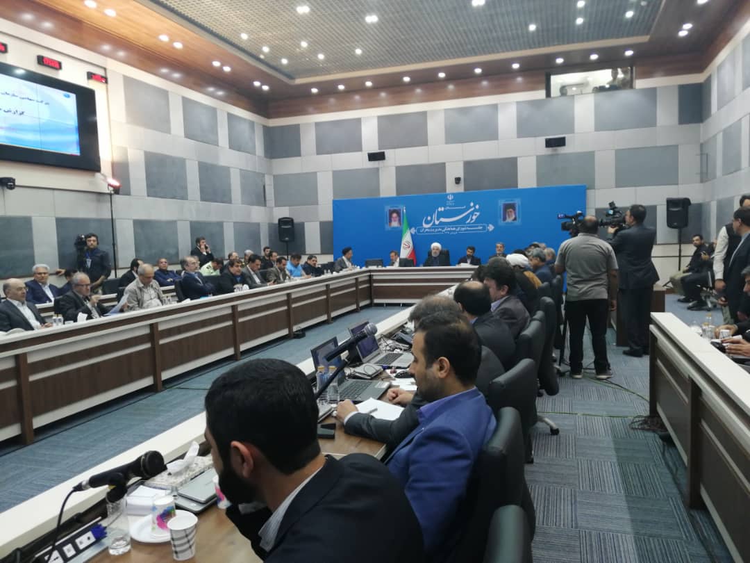 نشست شورای مدیریت بحران خوزستان با حضور رییس جمهوری آغاز شد