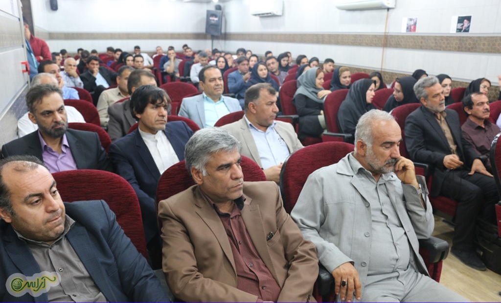 همایش تبیین بیانیه گام دوم انقلاب اسلامی در مرکز آموزش علمی کاربردی شهرداری اهواز