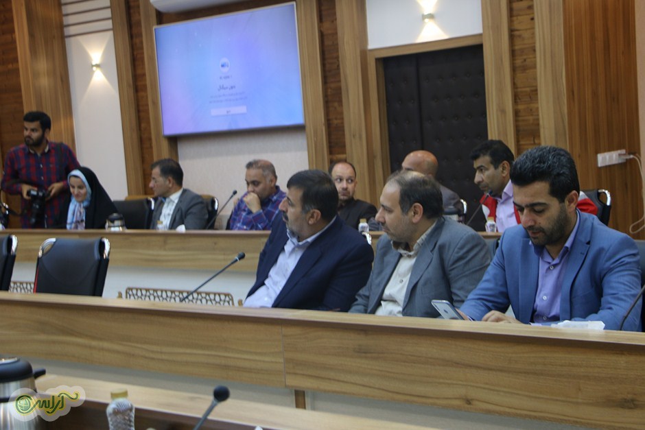 دیدار و نشست هیات ویژه سفیران اعزامی سازمان ملل متحد با استاندار خوزستان / شریعتی: بازتوانی اجتماعی و روانی زنان و کودکان سیل زده اولویت جدی دولت است