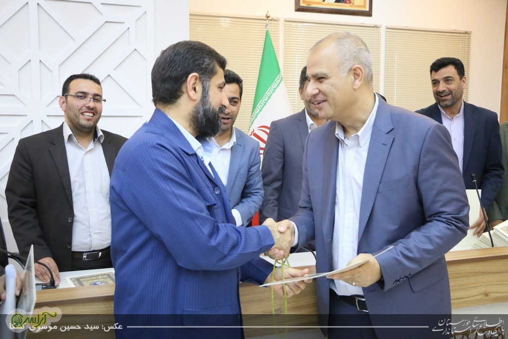 تقدیر استاندارخوزستان از کارکنان معاونت های اقتصادی و توسعه منابع انسانی فعال در مهار سیل