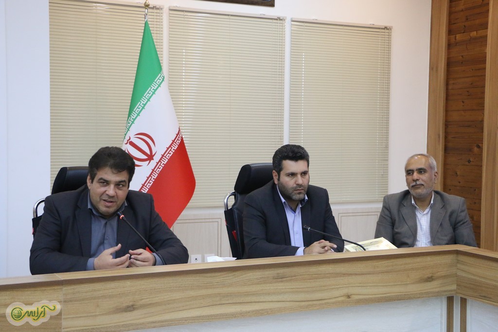 استاندارخوزستان از کارکنان معاونت هماهنگی امور عمرانی فعال در مهار سیل تقدیر کرد