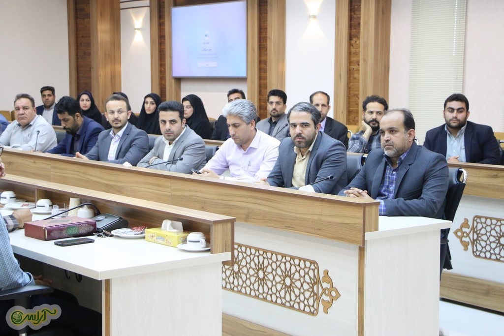 استاندارخوزستان از کارکنان معاونت هماهنگی امور عمرانی فعال در مهار سیل تقدیر کرد