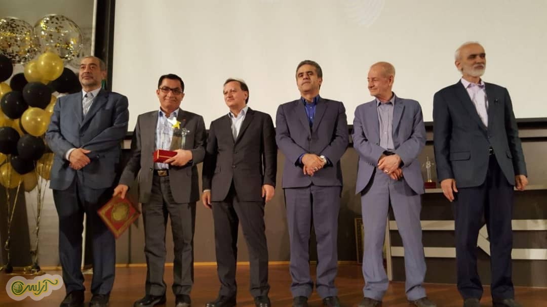 در آستانه ۲۷ اردیبهشت ماه، گرامیداشت روز ارتباطات و روابط عمومی، شرکت فولاد خوزستان موفق به دریافت تندیس ستاره طلایی روابط عمومی ایران شد