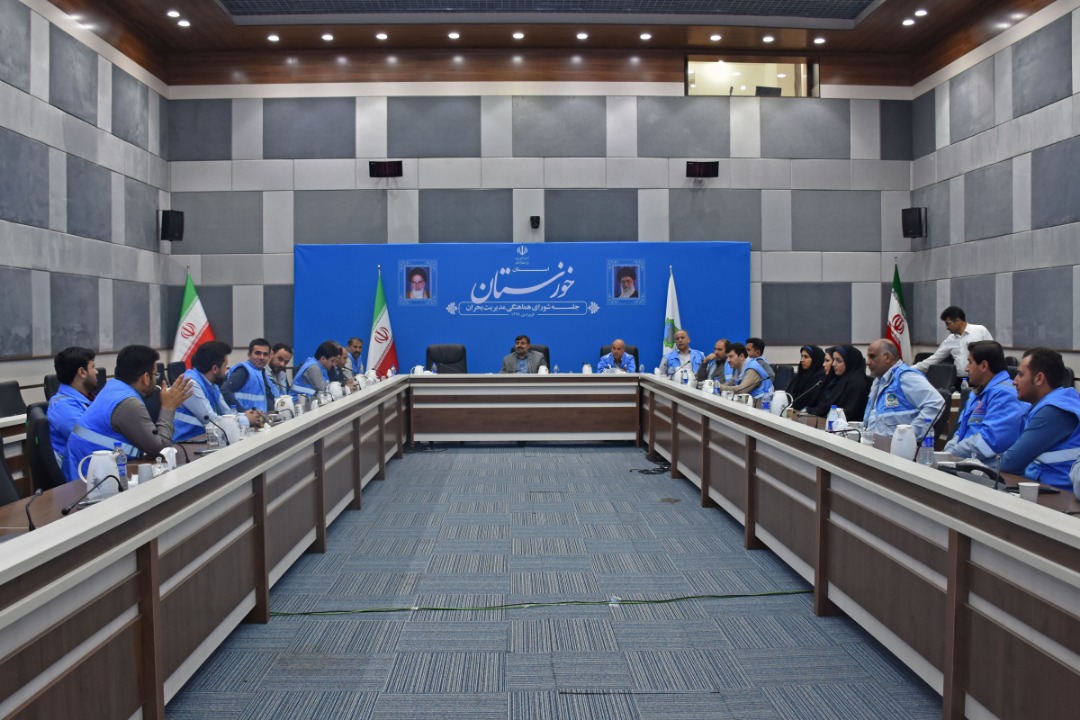 تقدیر استاندار خوزستان از مدیر کل مدیریت بحران استان در اقدامات انجام شده در سیل اخیر
