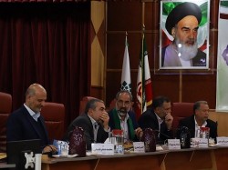 با تخلفات مالی در شهرداری اهواز برخورد شود